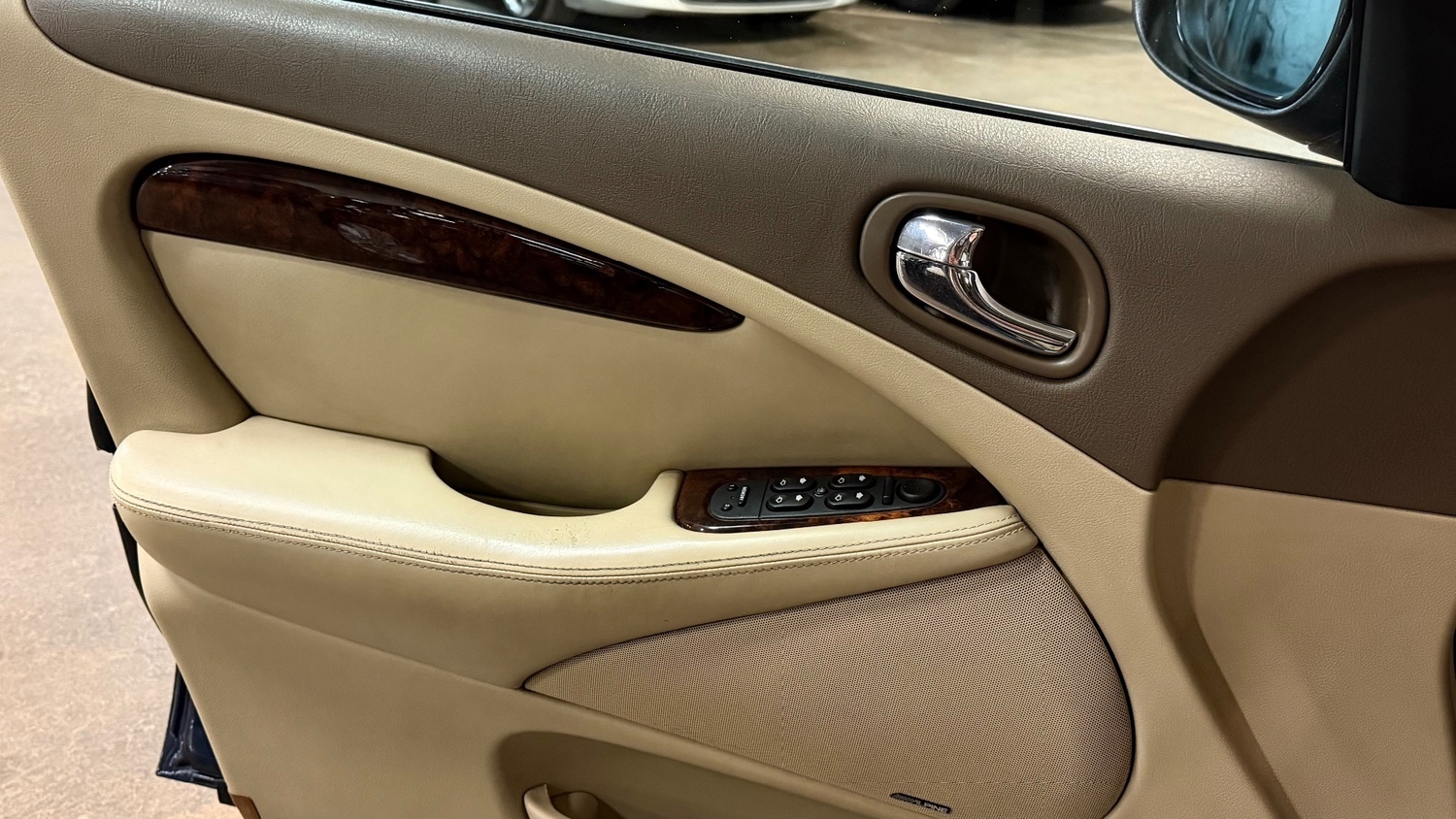 Jaguar S-Type vaihtoauto