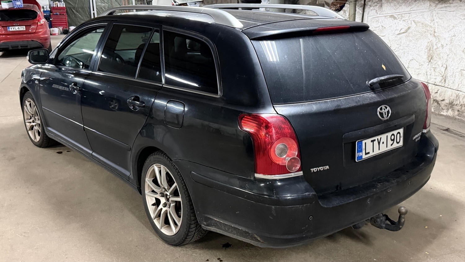 Toyota Avensis vaihtoauto