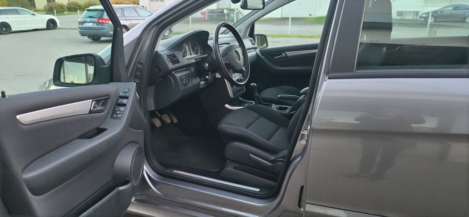 Mercedes-Benz B vaihtoauto