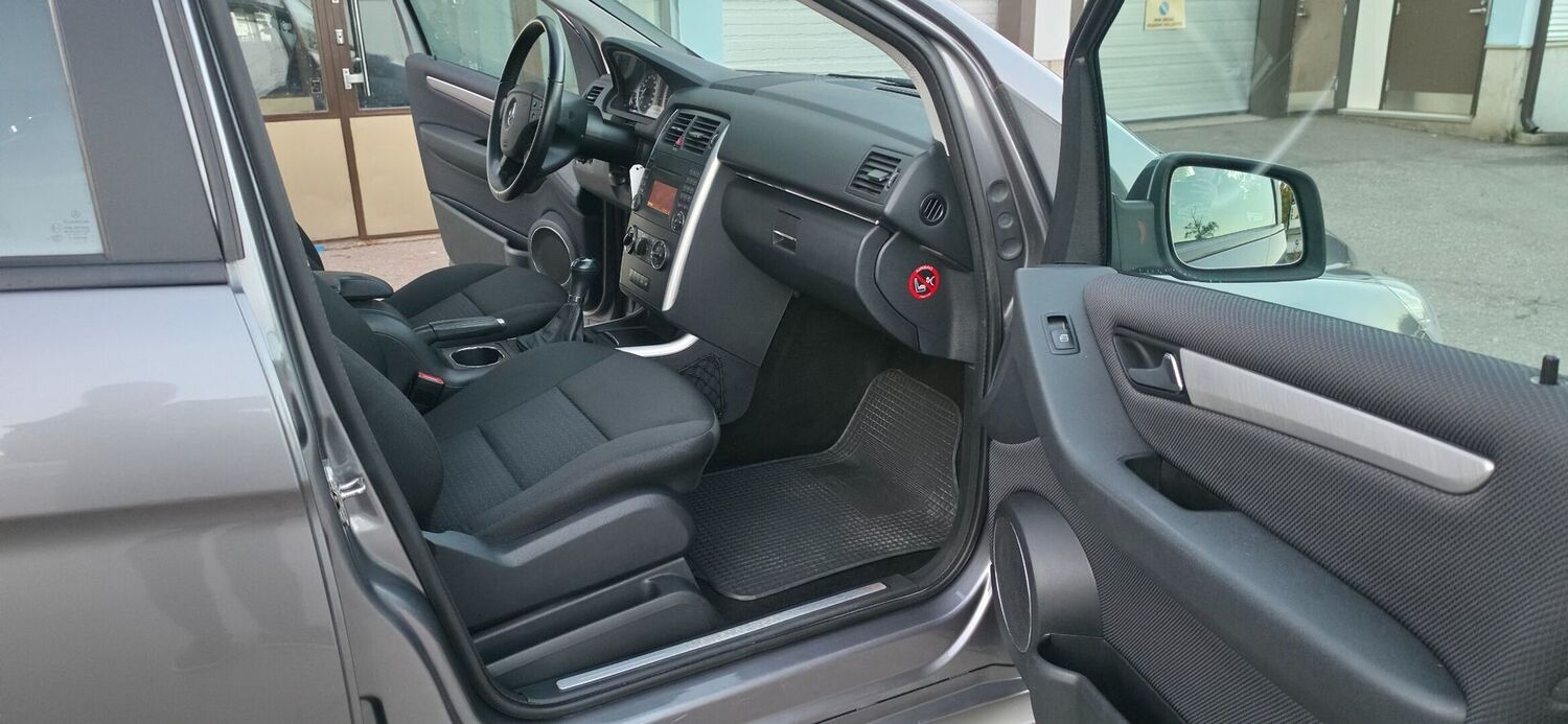 Mercedes-Benz B vaihtoauto