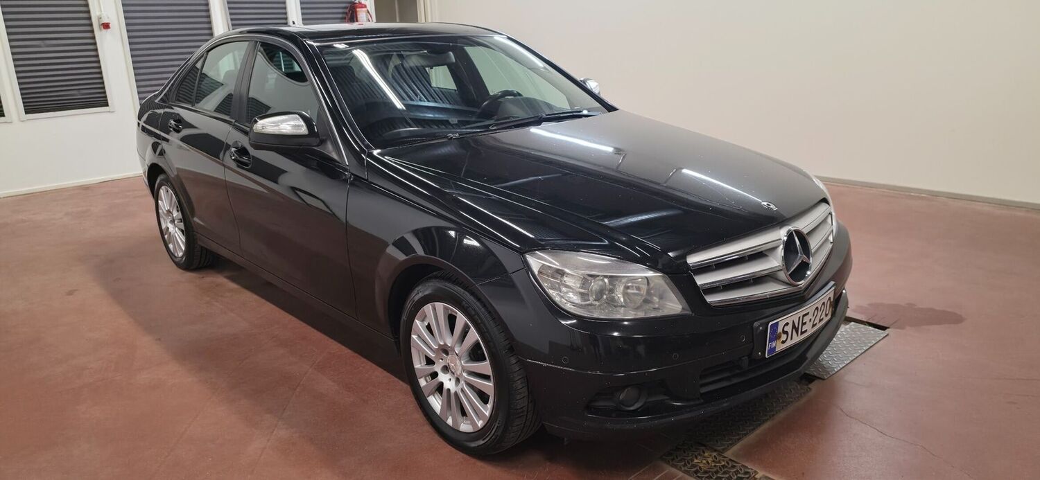 Mercedes-Benz C vaihtoauto