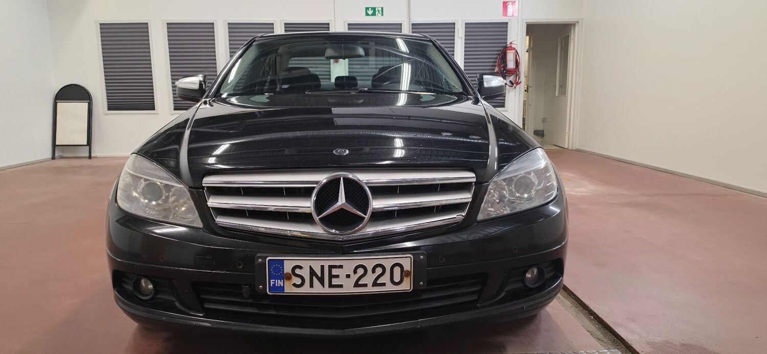 Mercedes-Benz C vaihtoauto