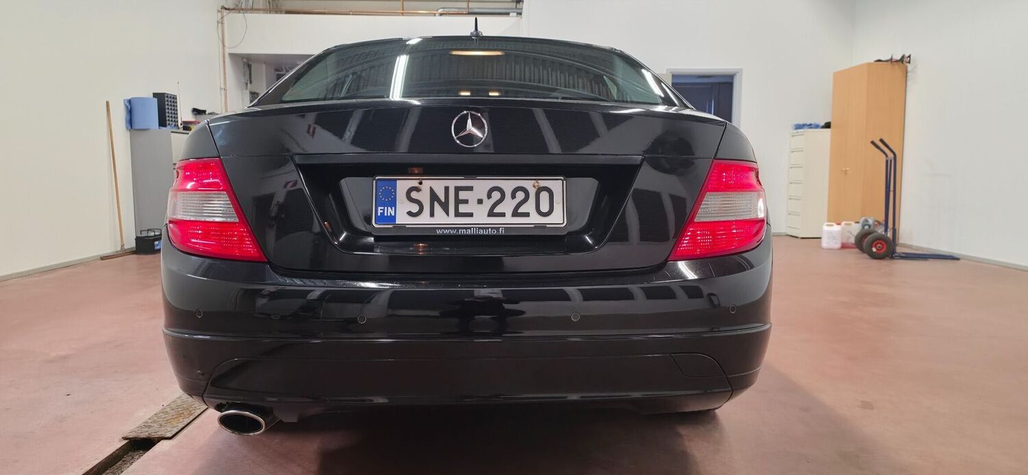 Mercedes-Benz C vaihtoauto