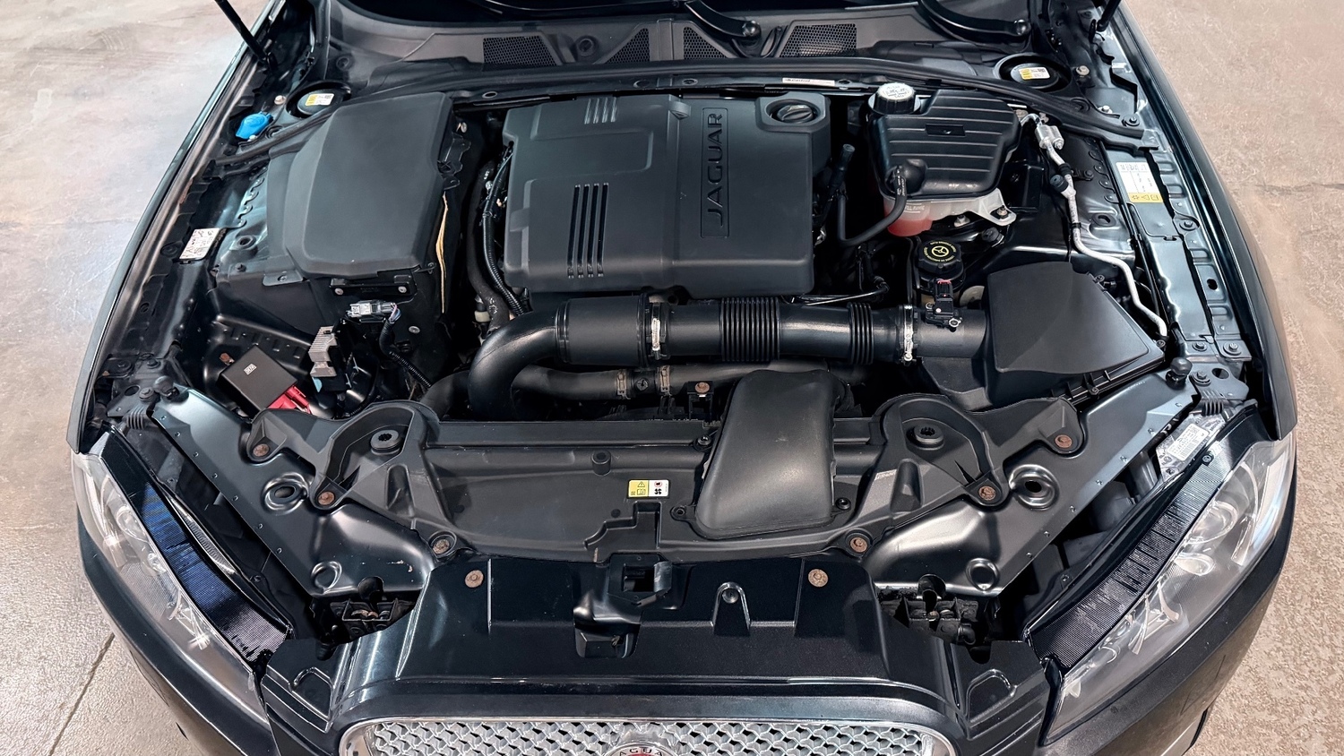 Jaguar XF vaihtoauto