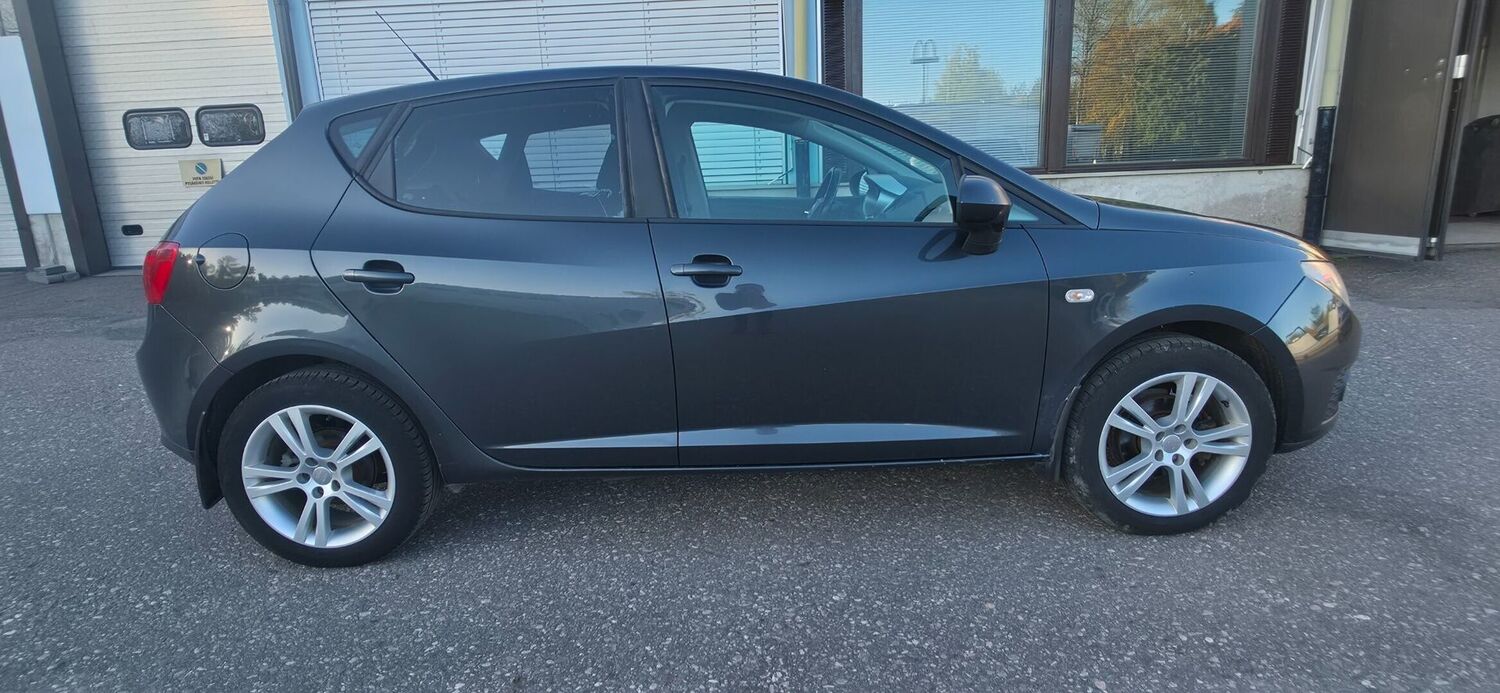 SEAT Ibiza vaihtoauto
