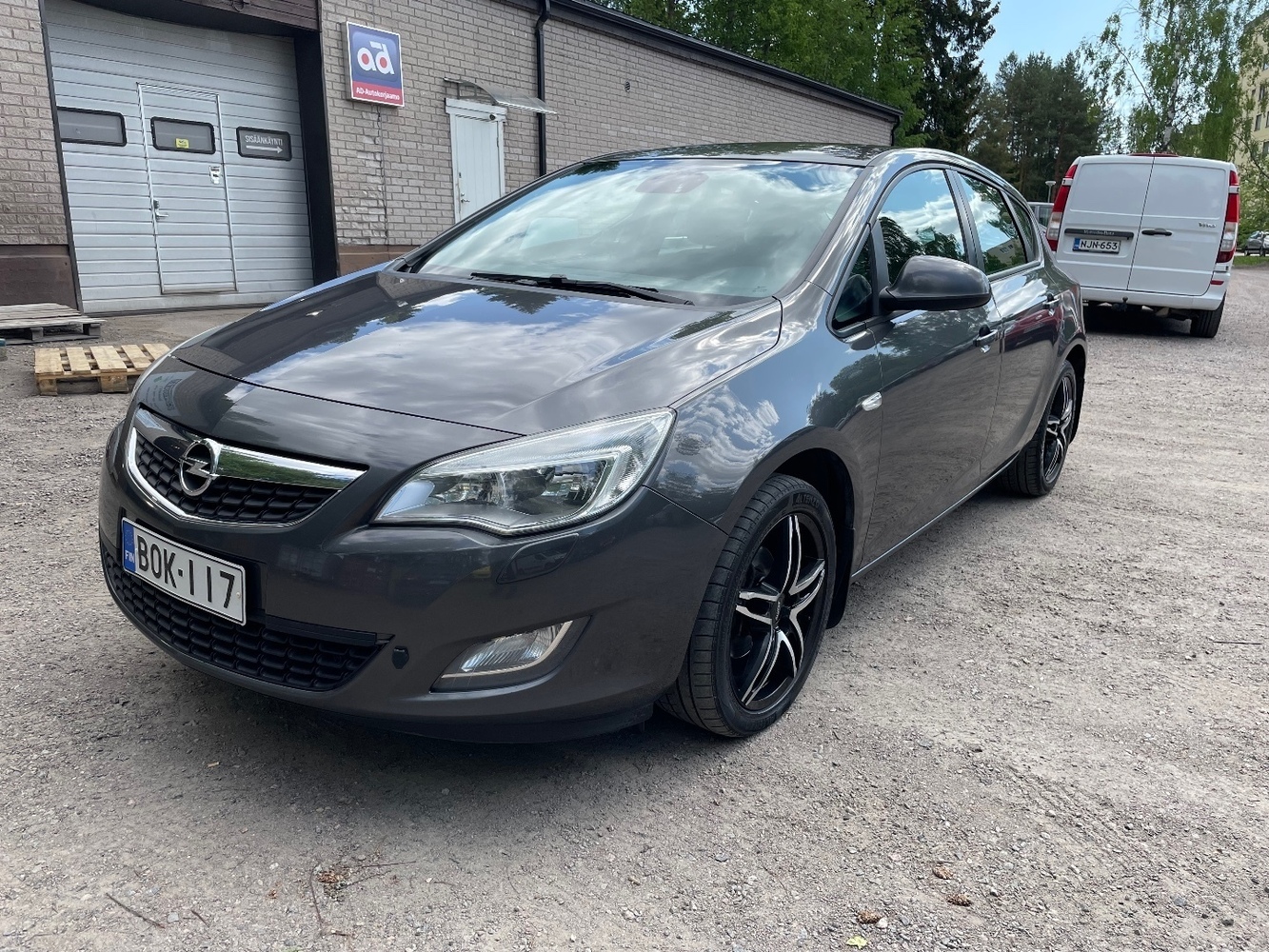 Opel Astra vaihtoauto