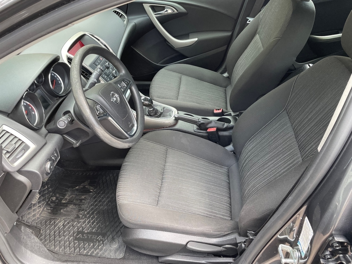 Opel Astra vaihtoauto