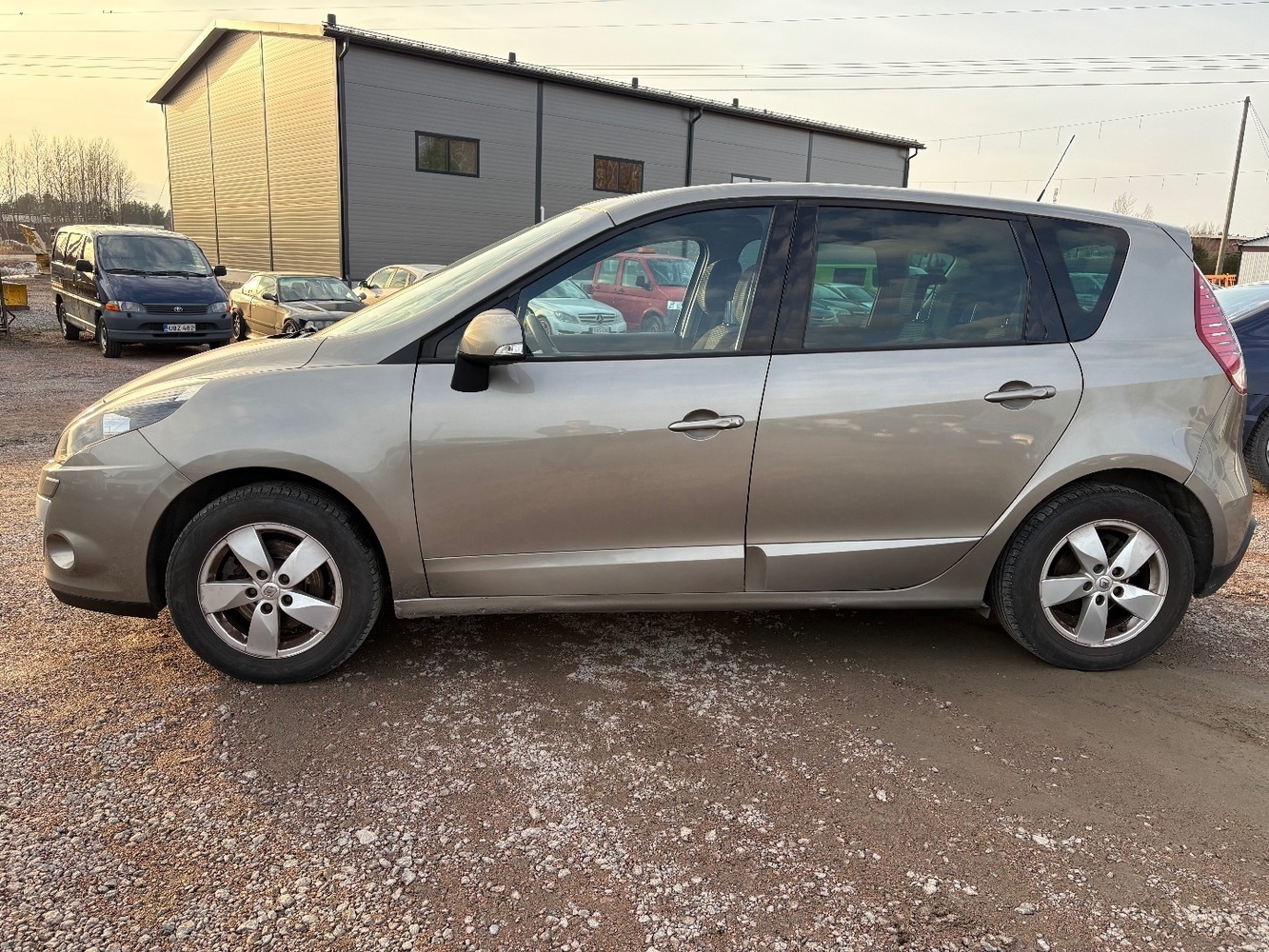 Renault Scénic vaihtoauto