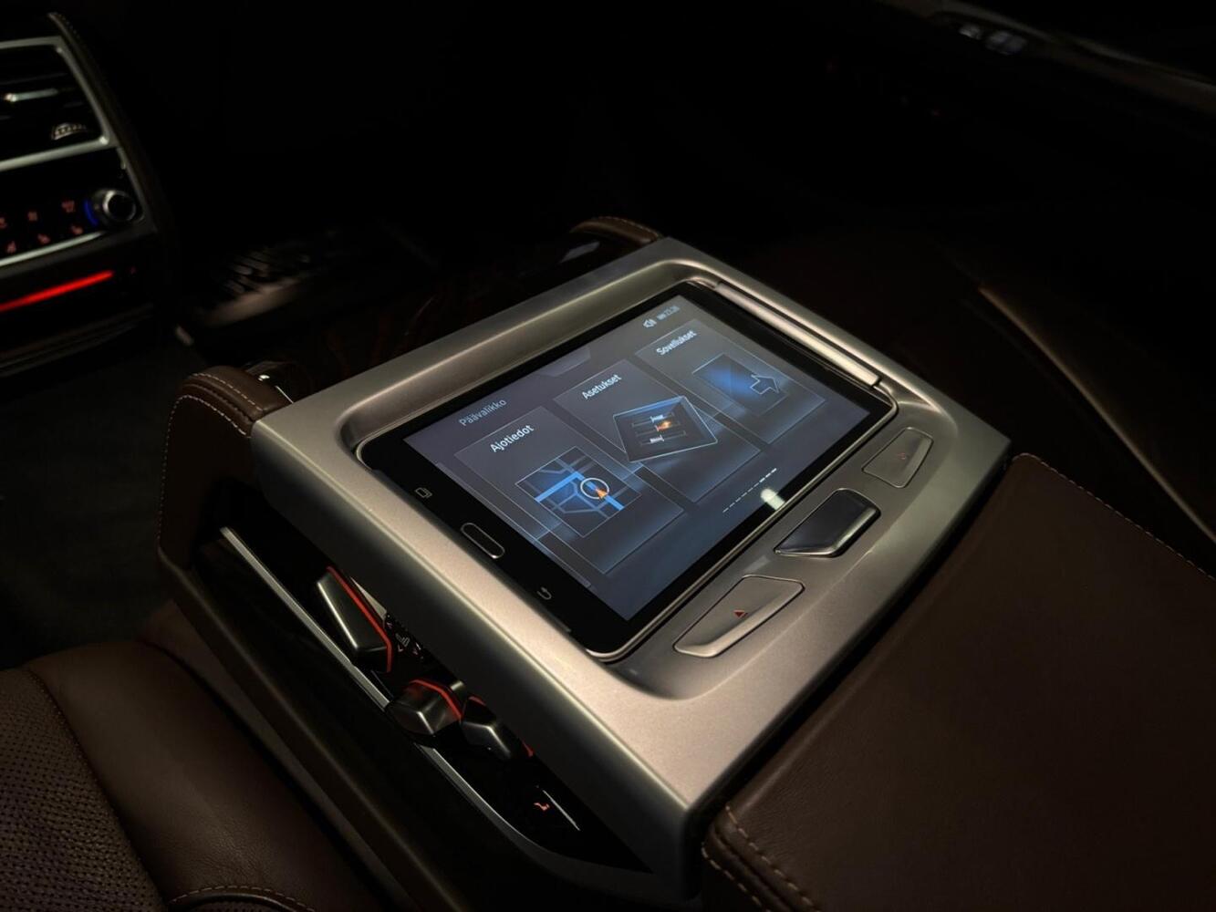 BMW 740 vaihtoauto