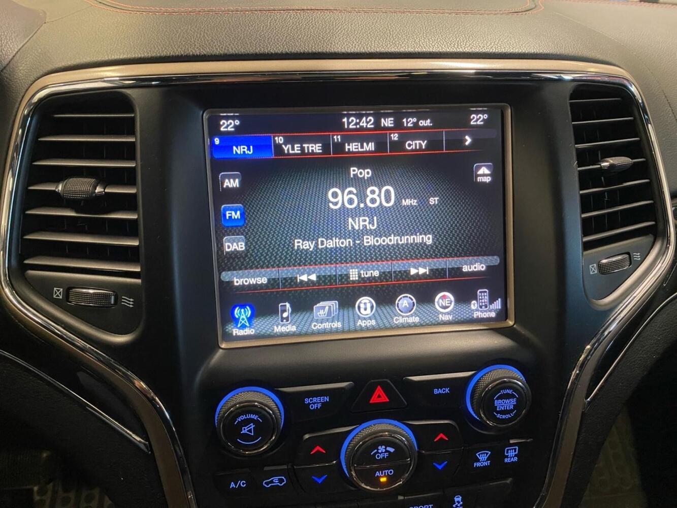 Jeep Grand Cherokee vaihtoauto