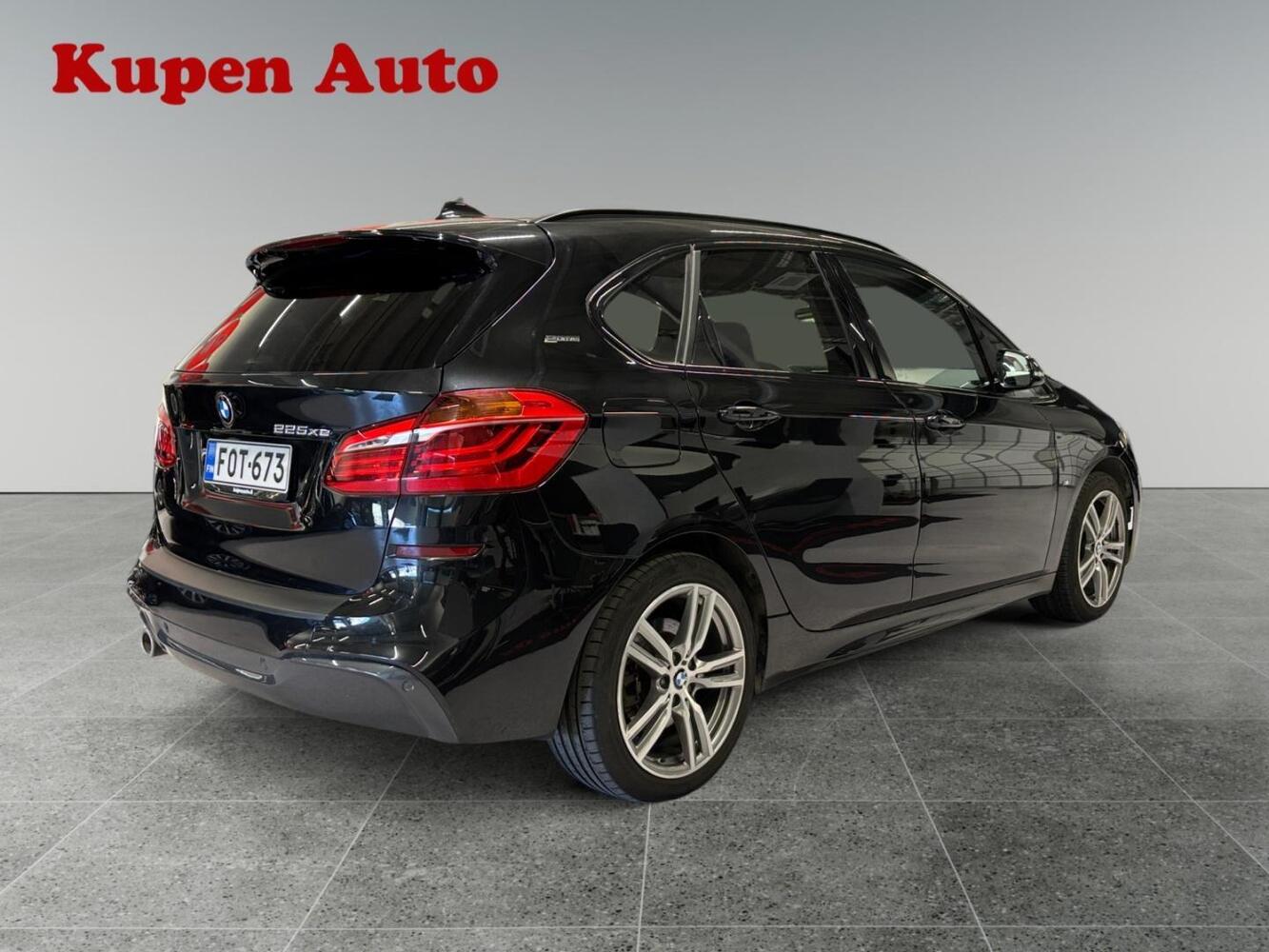 BMW 225 vaihtoauto