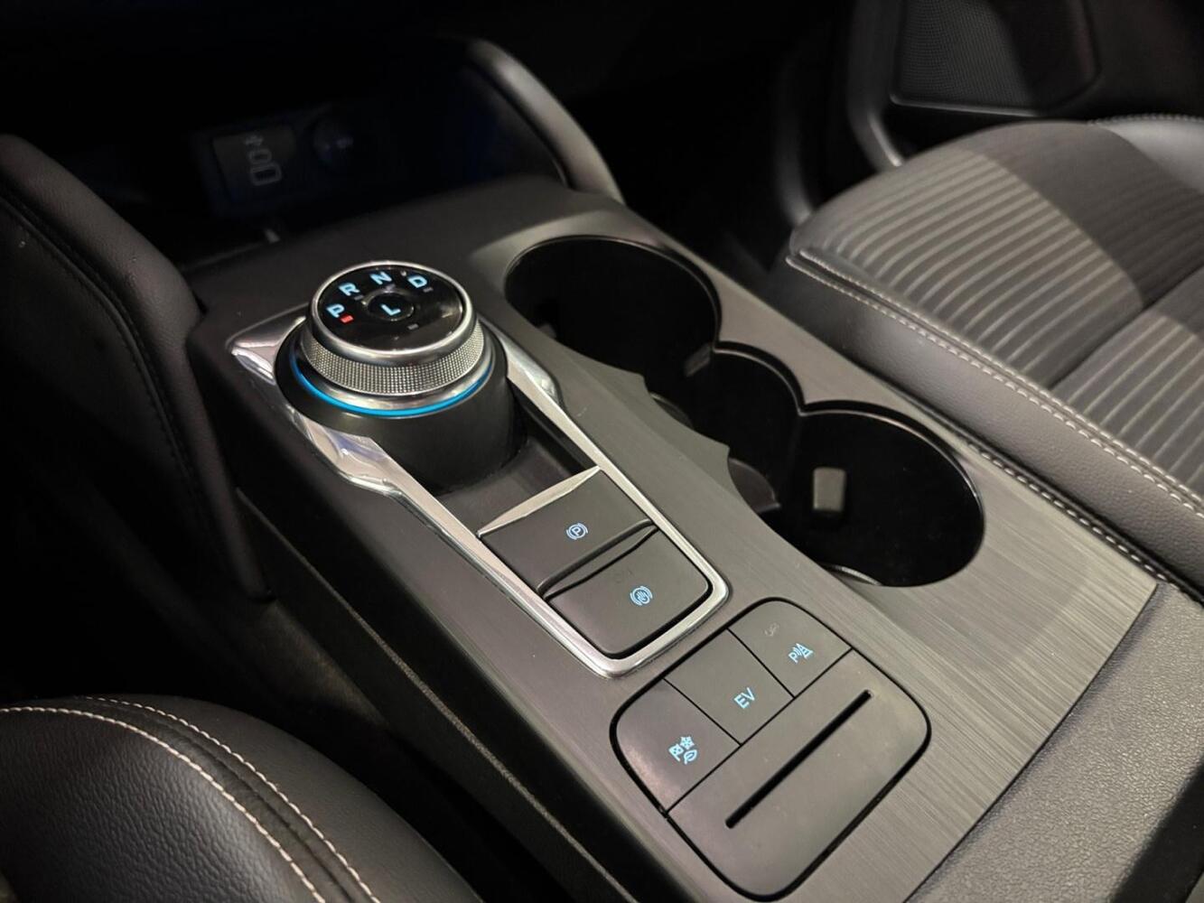 Ford Kuga vaihtoauto