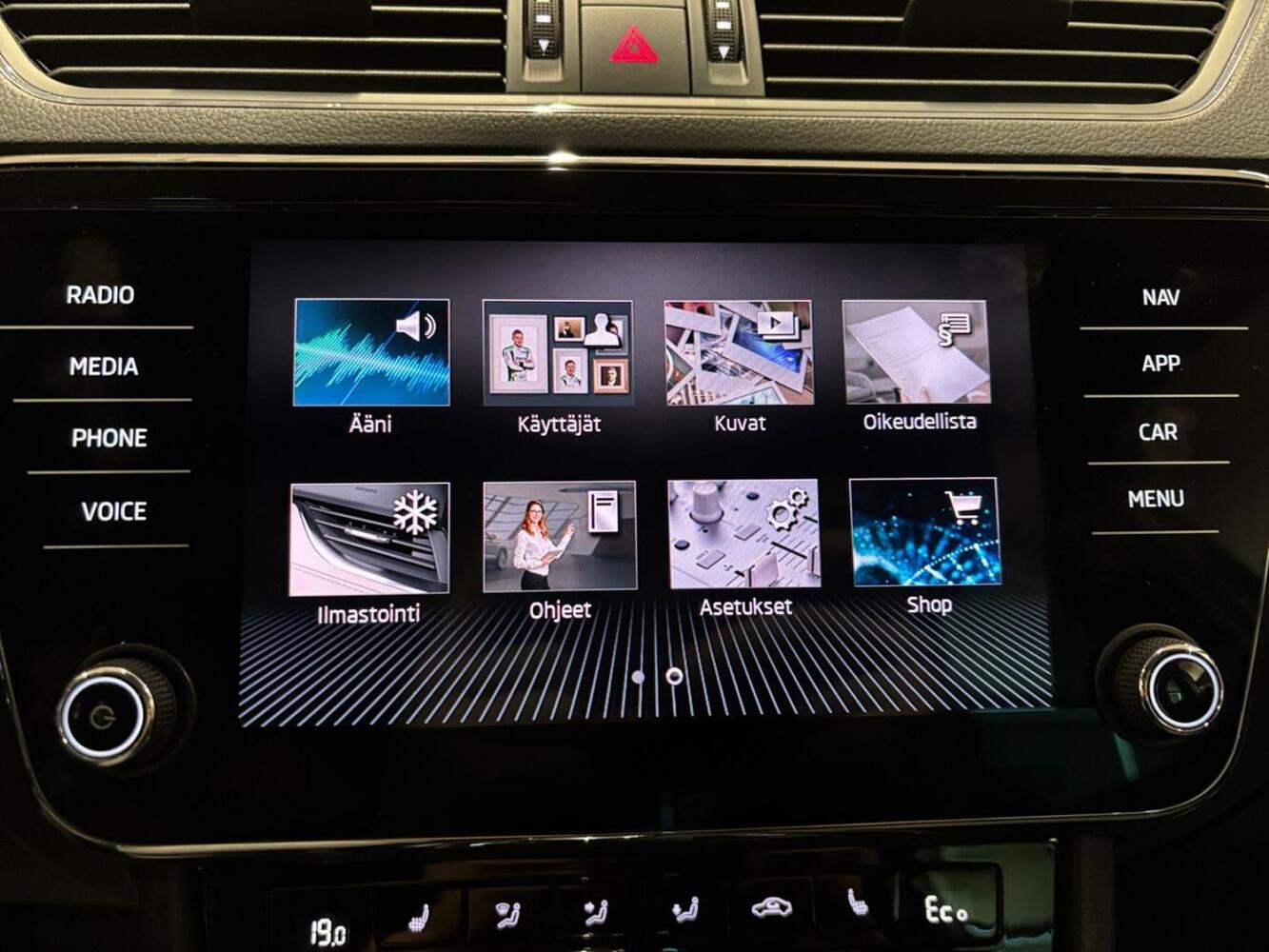 Skoda Superb vaihtoauto