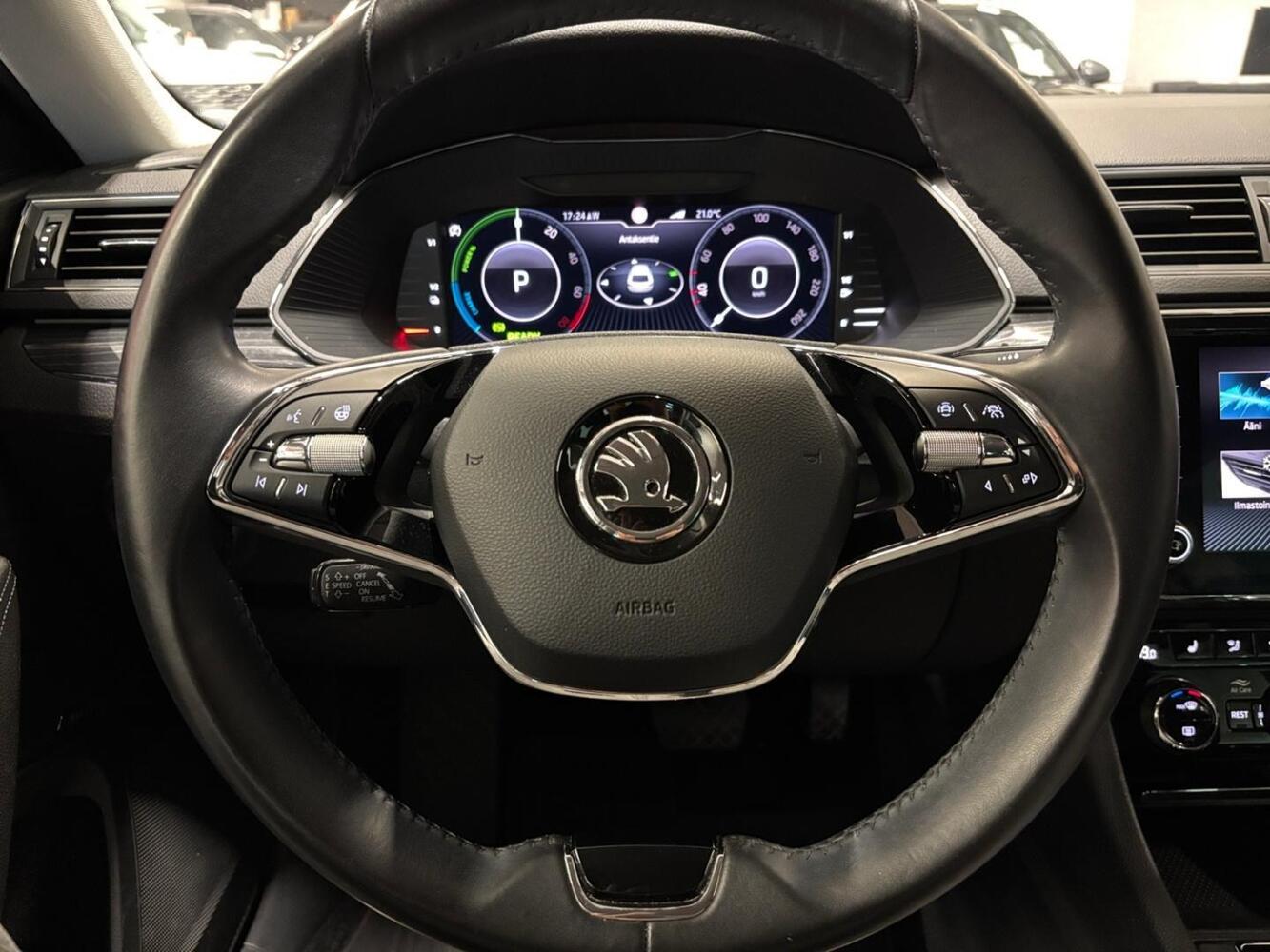 Skoda Superb vaihtoauto