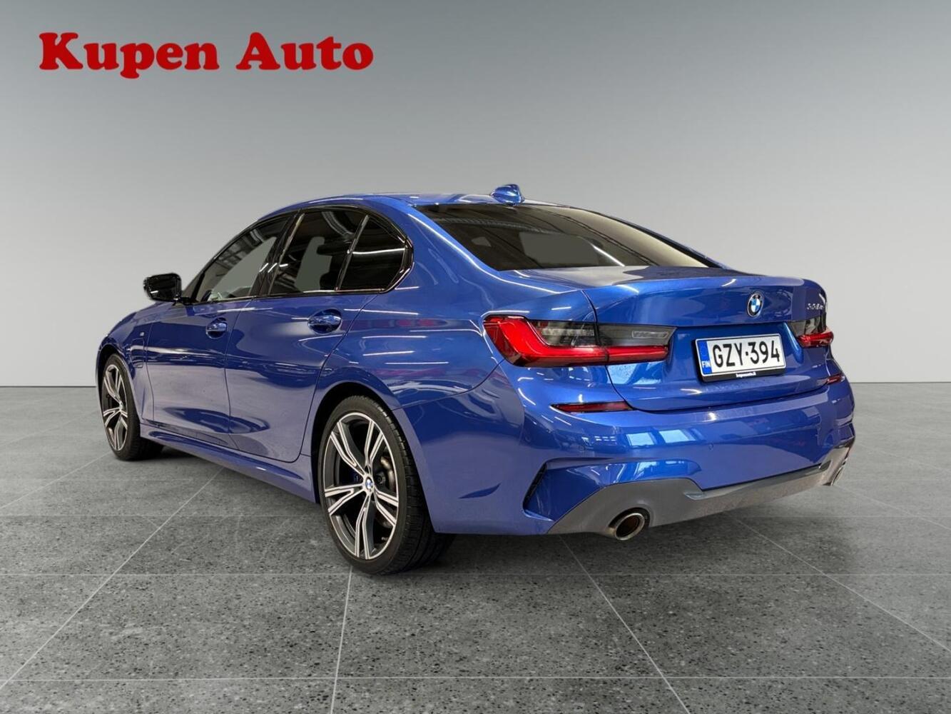 BMW 330 vaihtoauto