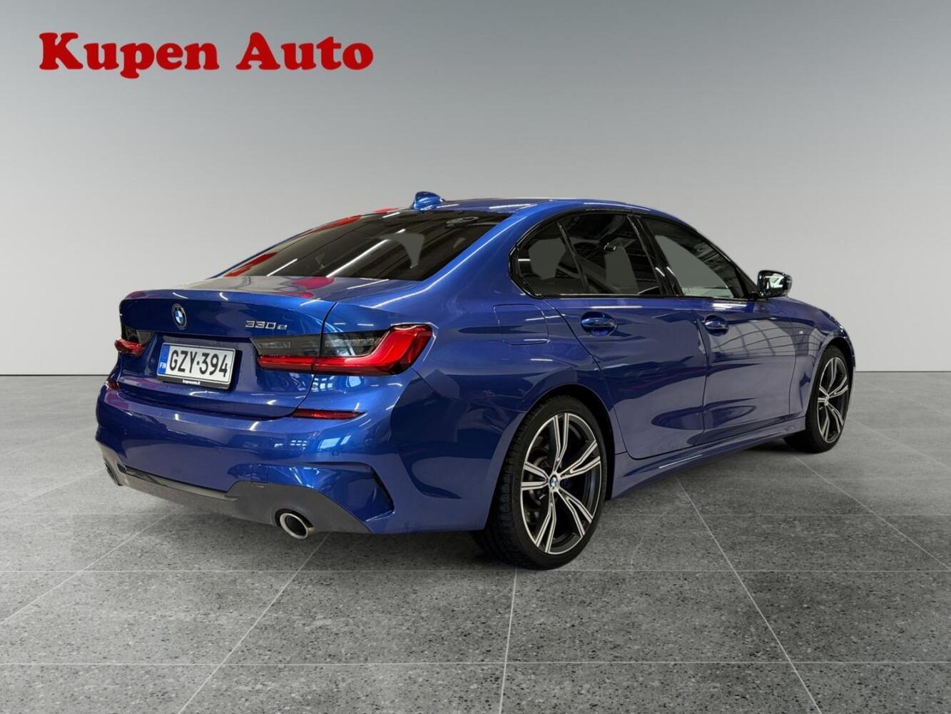 BMW 330 vaihtoauto