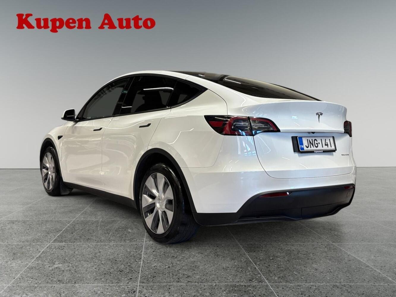 Tesla Model Y vaihtoauto