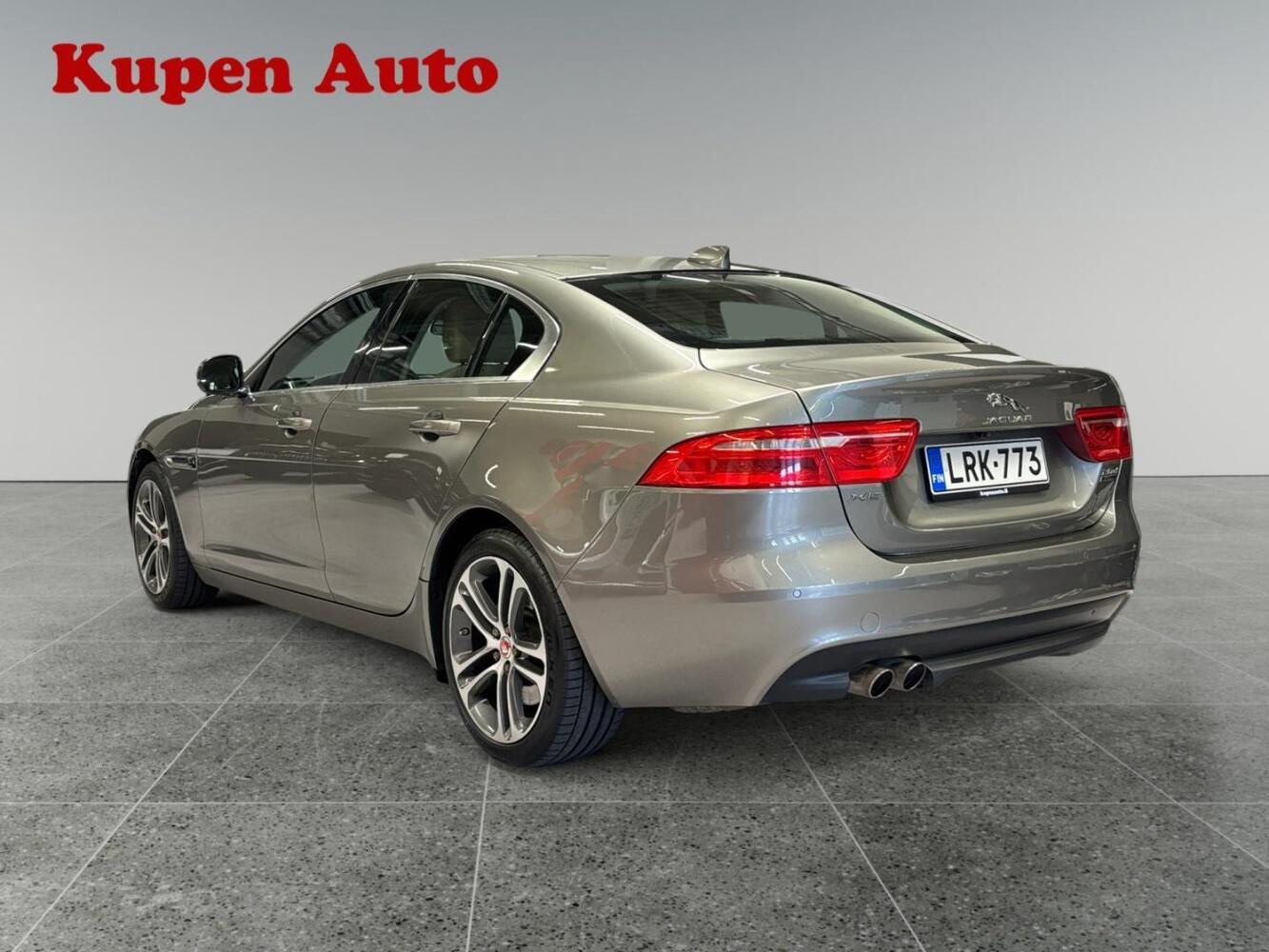 Jaguar XE vaihtoauto