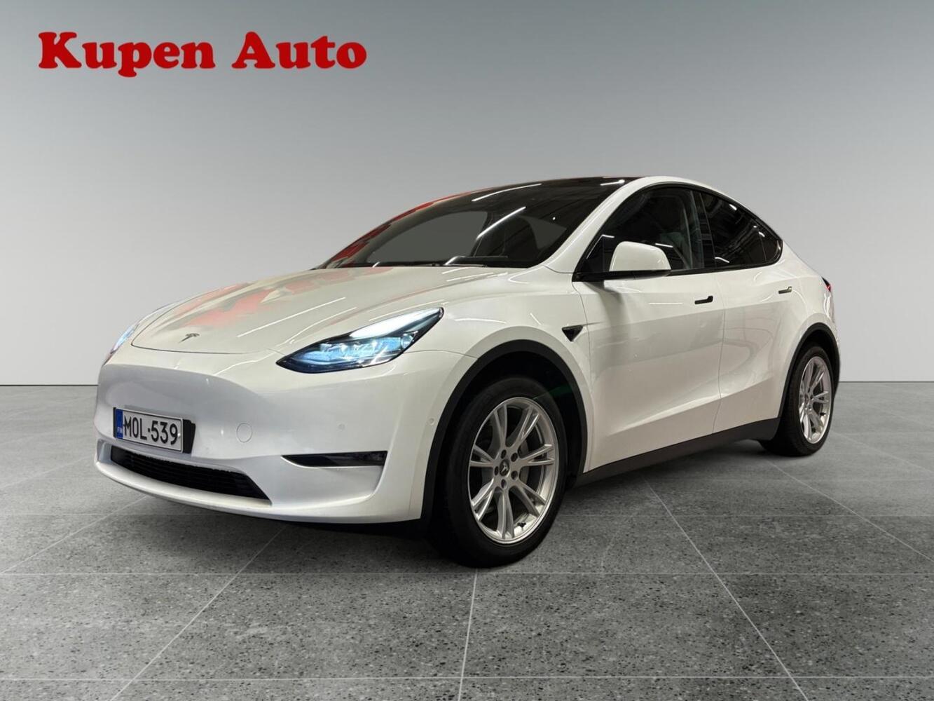 Tesla Model Y vaihtoauto