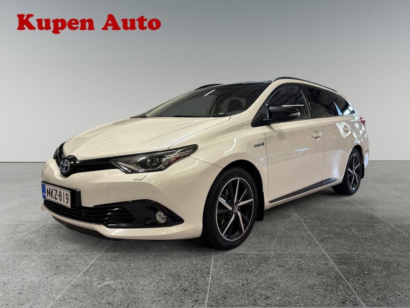 Toyota Auris vaihtoauto