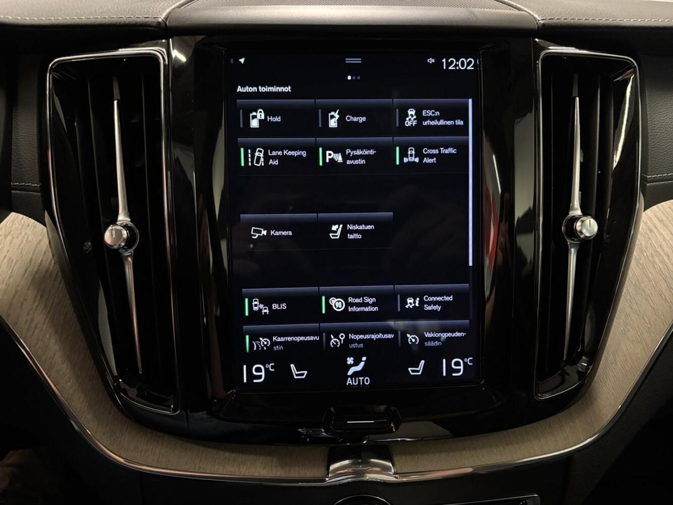 Volvo XC60 vaihtoauto