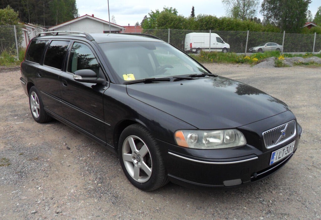 Volvo V70 vaihtoauto