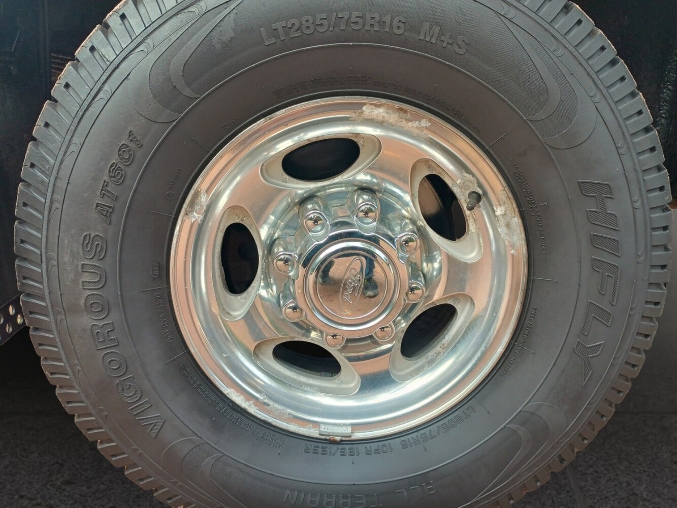 Ford Excursion vaihtoauto
