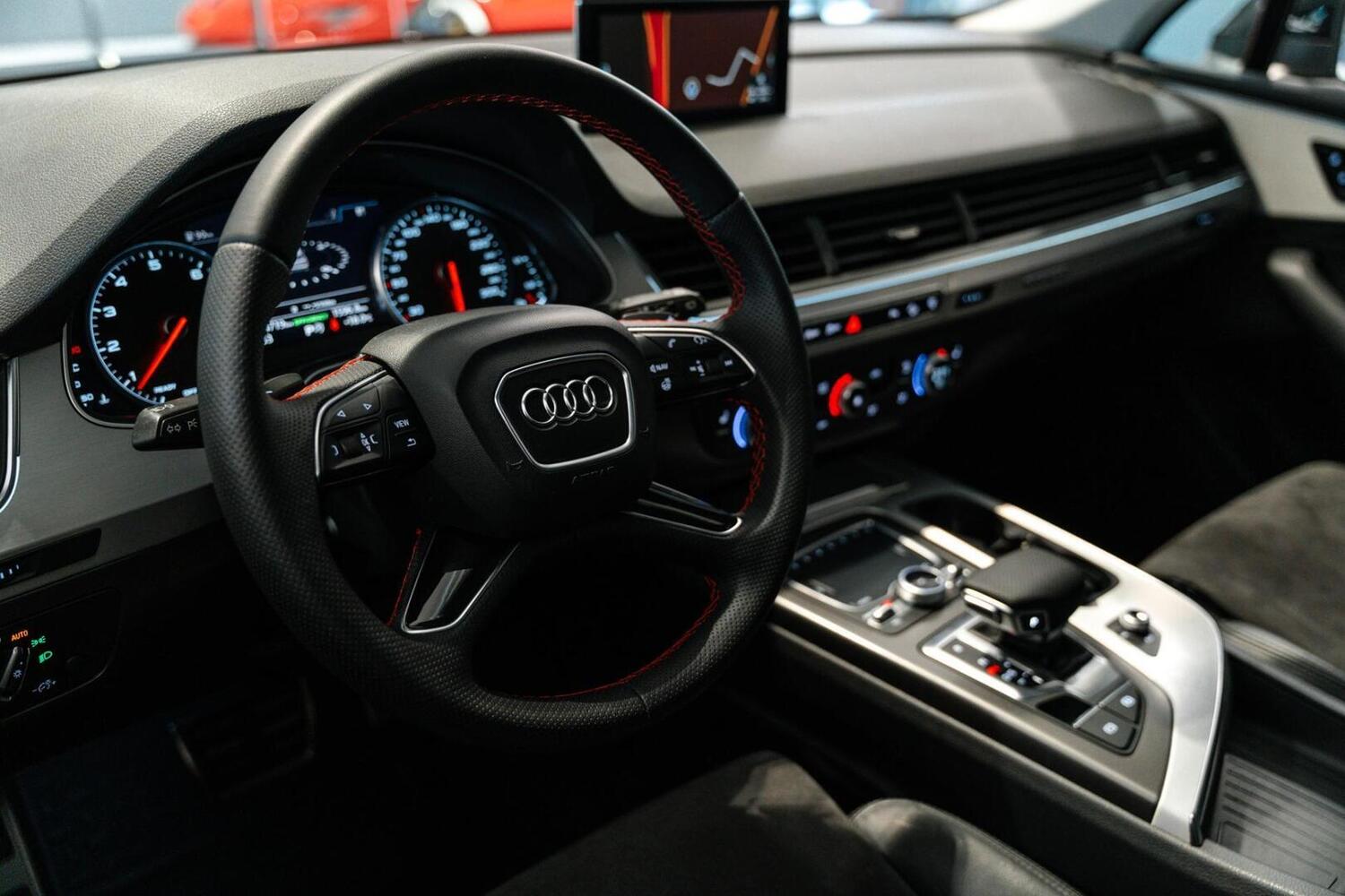 Audi Q7 vaihtoauto