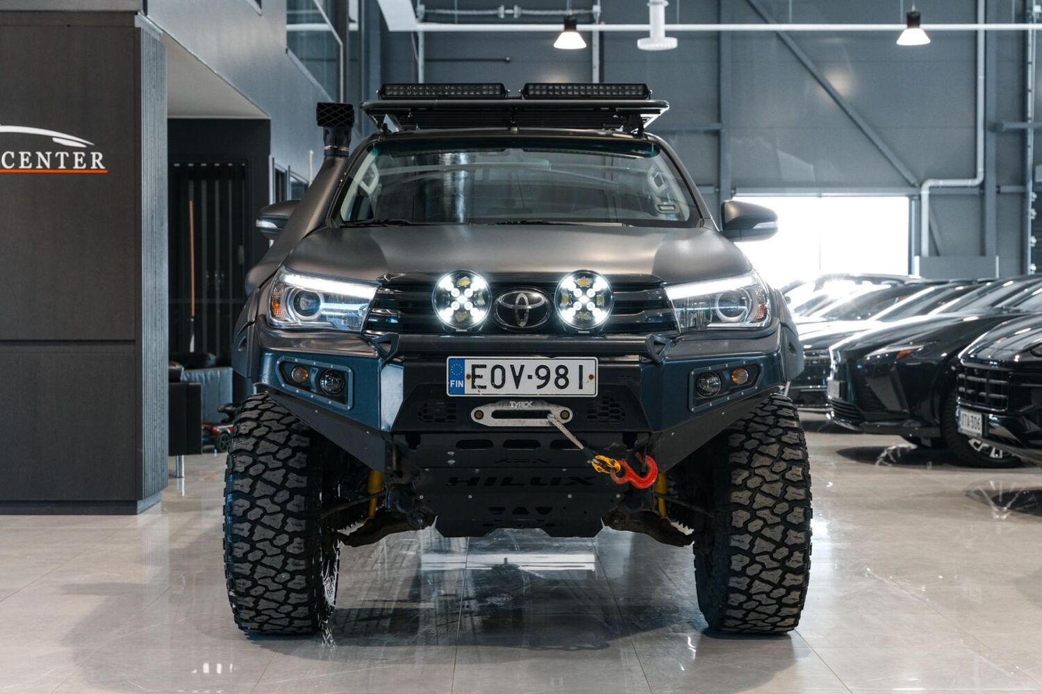 Toyota Hilux vaihtoauto