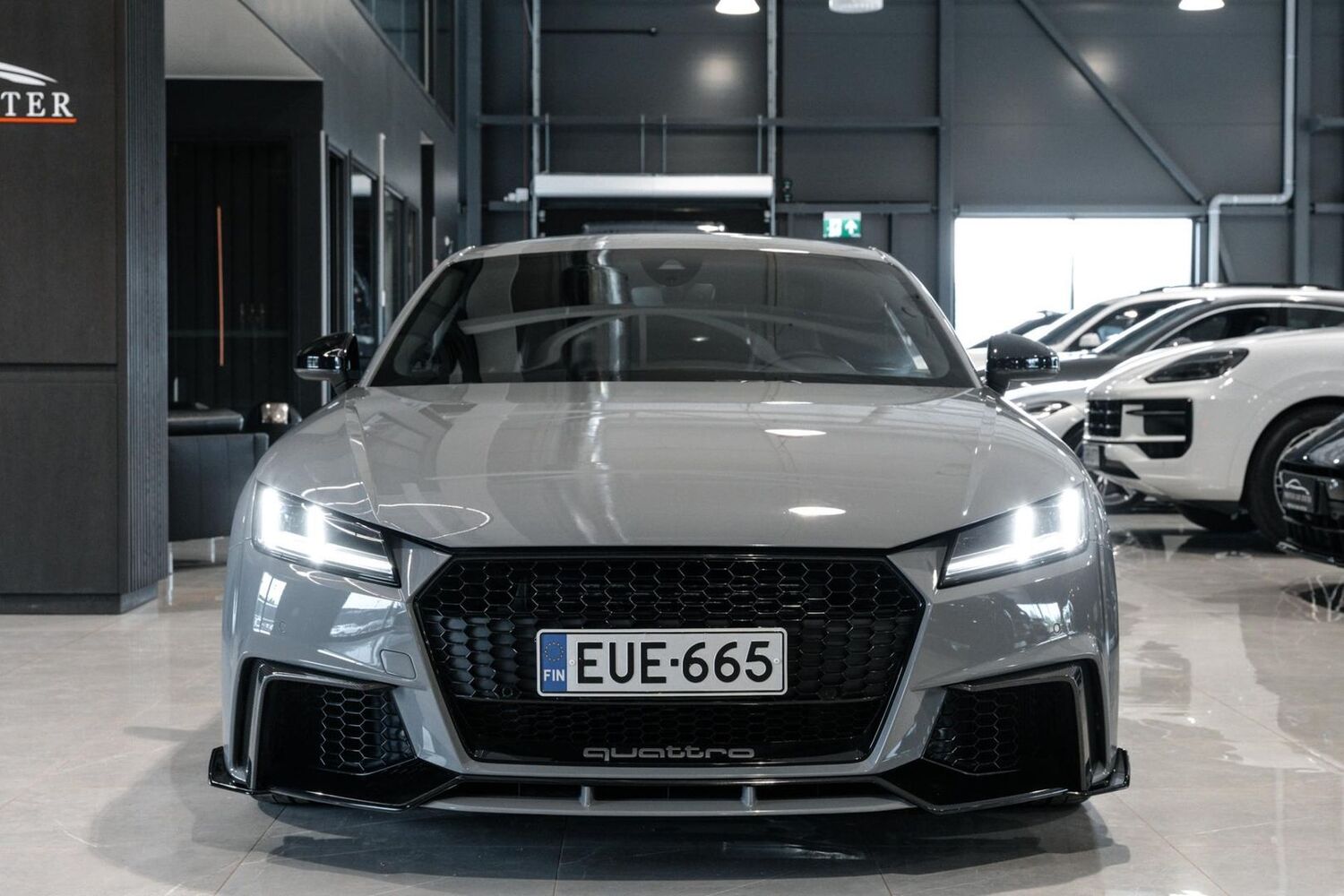 Audi TT RS vaihtoauto