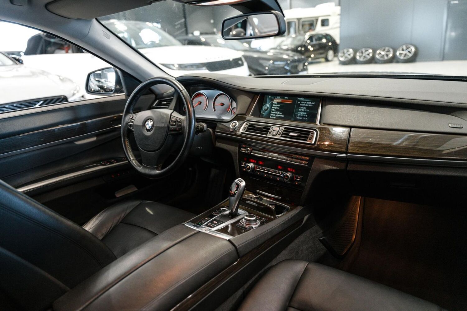 BMW 730 vaihtoauto