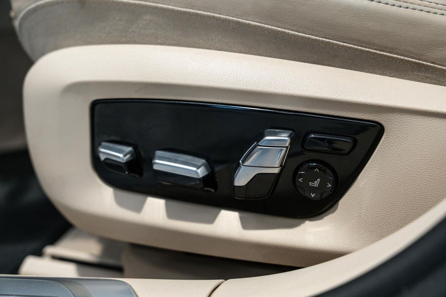 BMW 745 vaihtoauto
