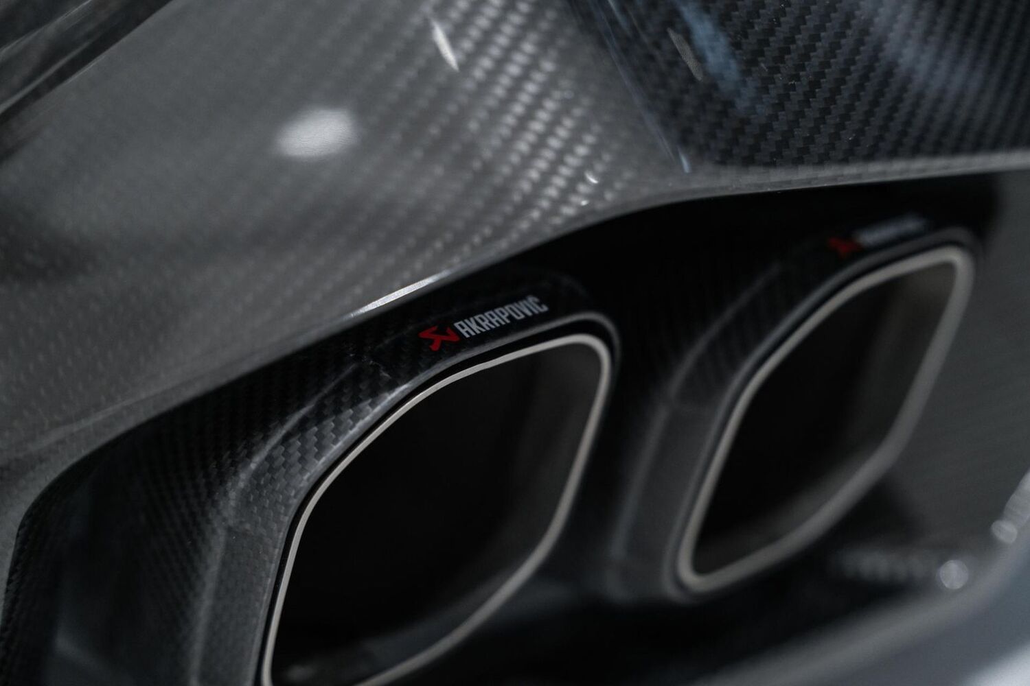 BMW M5 vaihtoauto