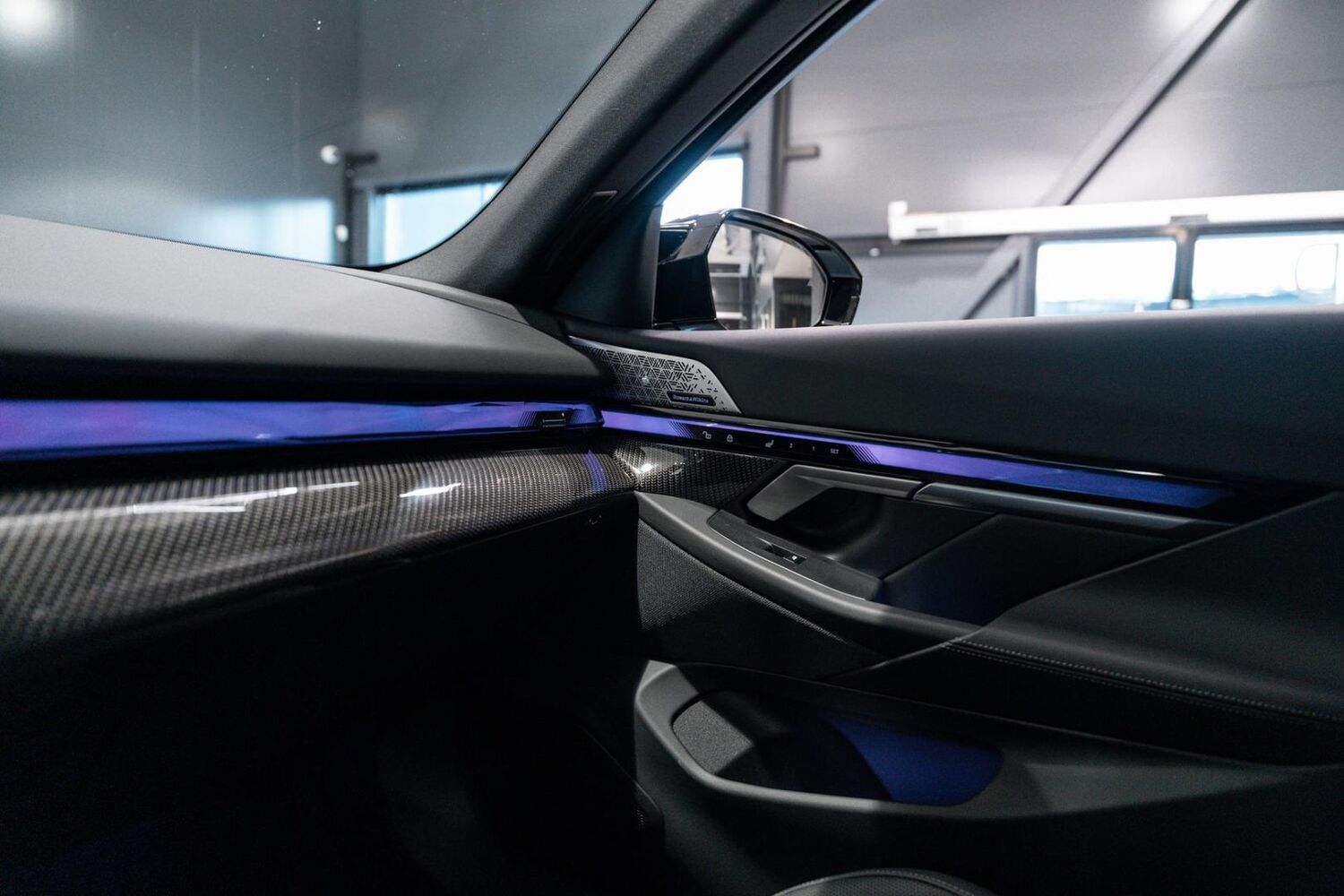 BMW M5 vaihtoauto
