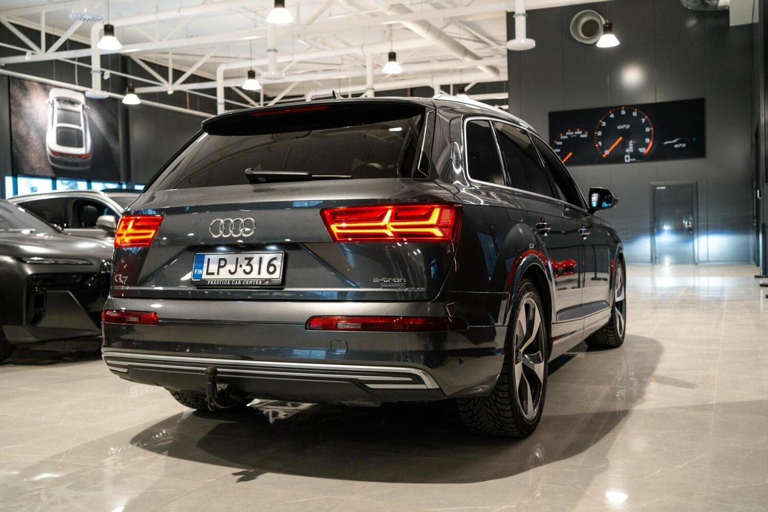Audi Q7 vaihtoauto