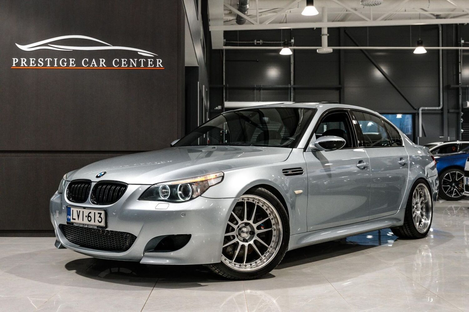 BMW M5 vaihtoauto