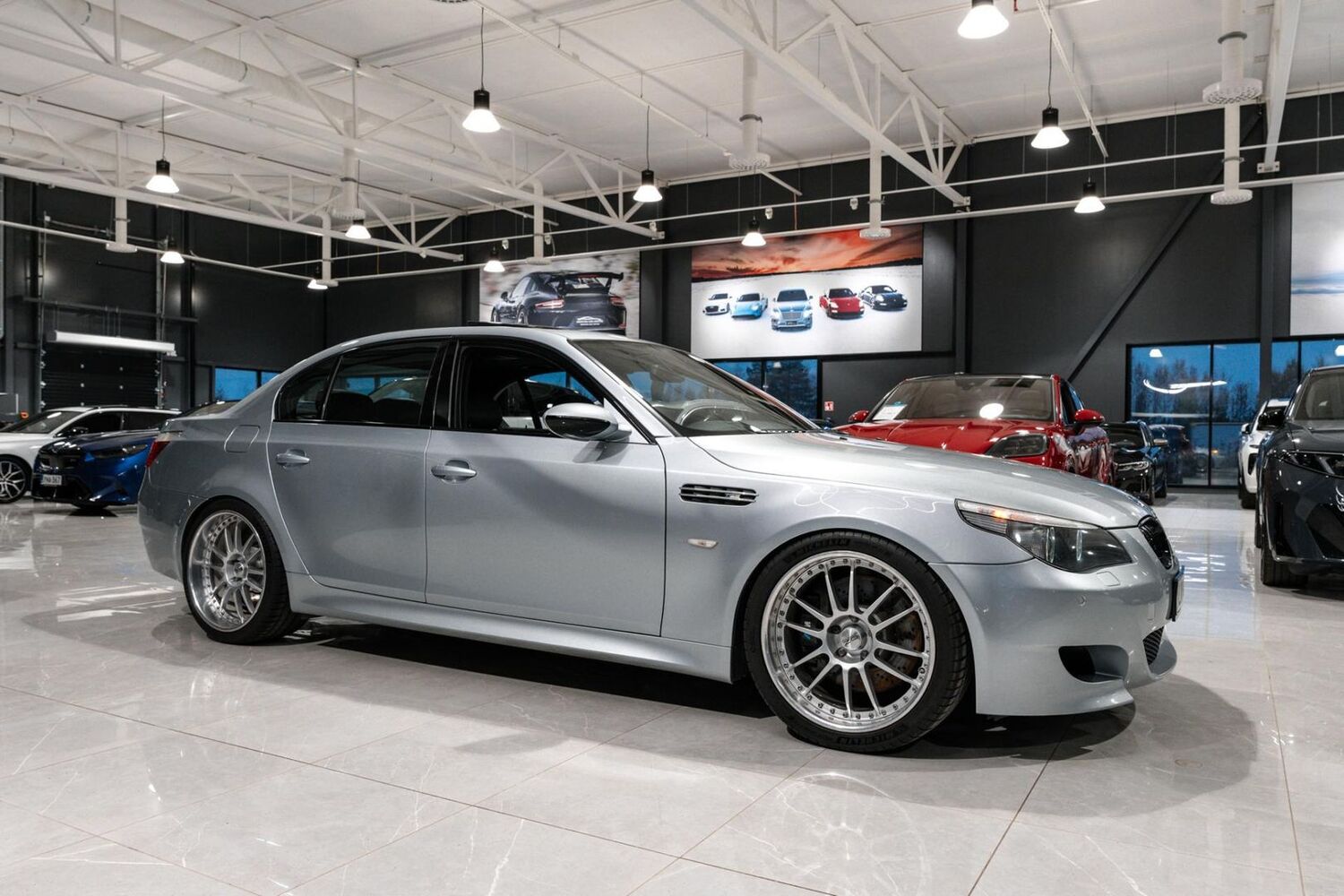 BMW M5 vaihtoauto