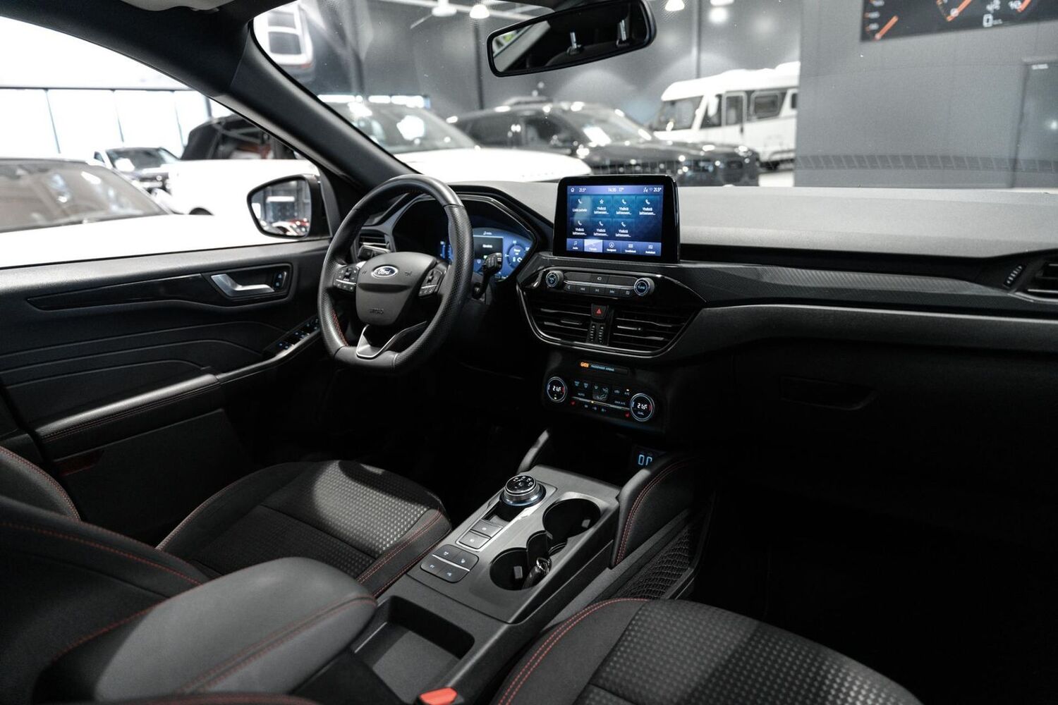 Ford Kuga vaihtoauto