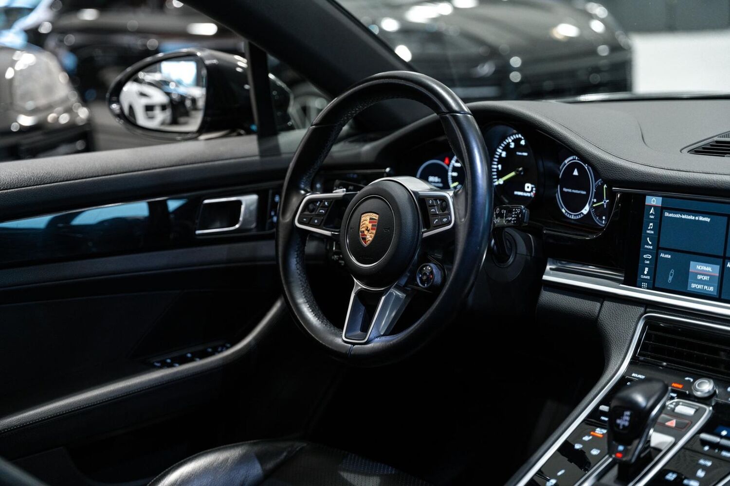 Porsche Panamera vaihtoauto