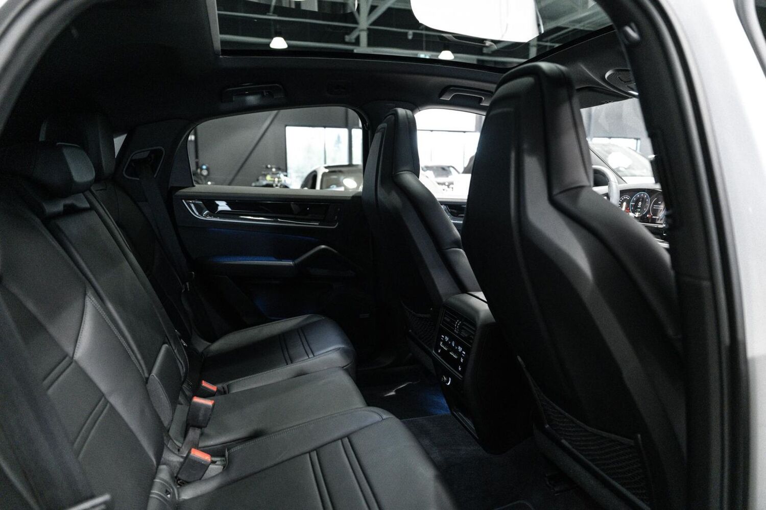 Porsche Cayenne vaihtoauto