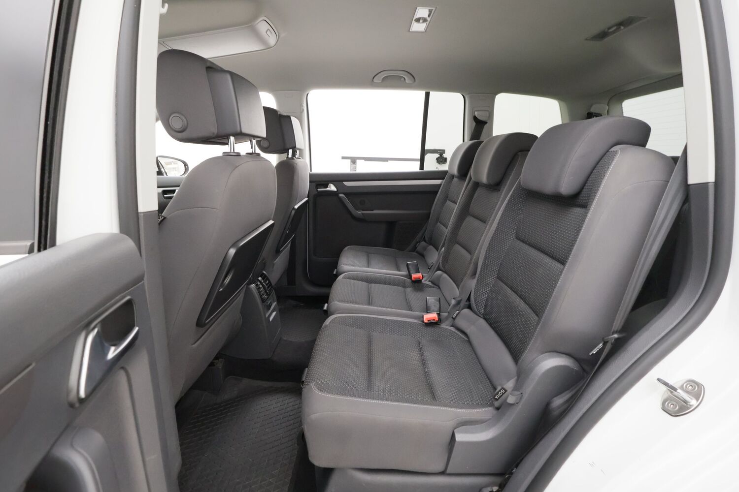 Volkswagen Touran vaihtoauto