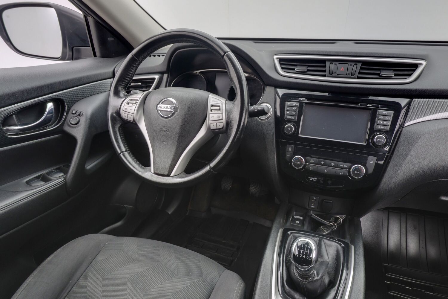 Nissan X-Trail vaihtoauto