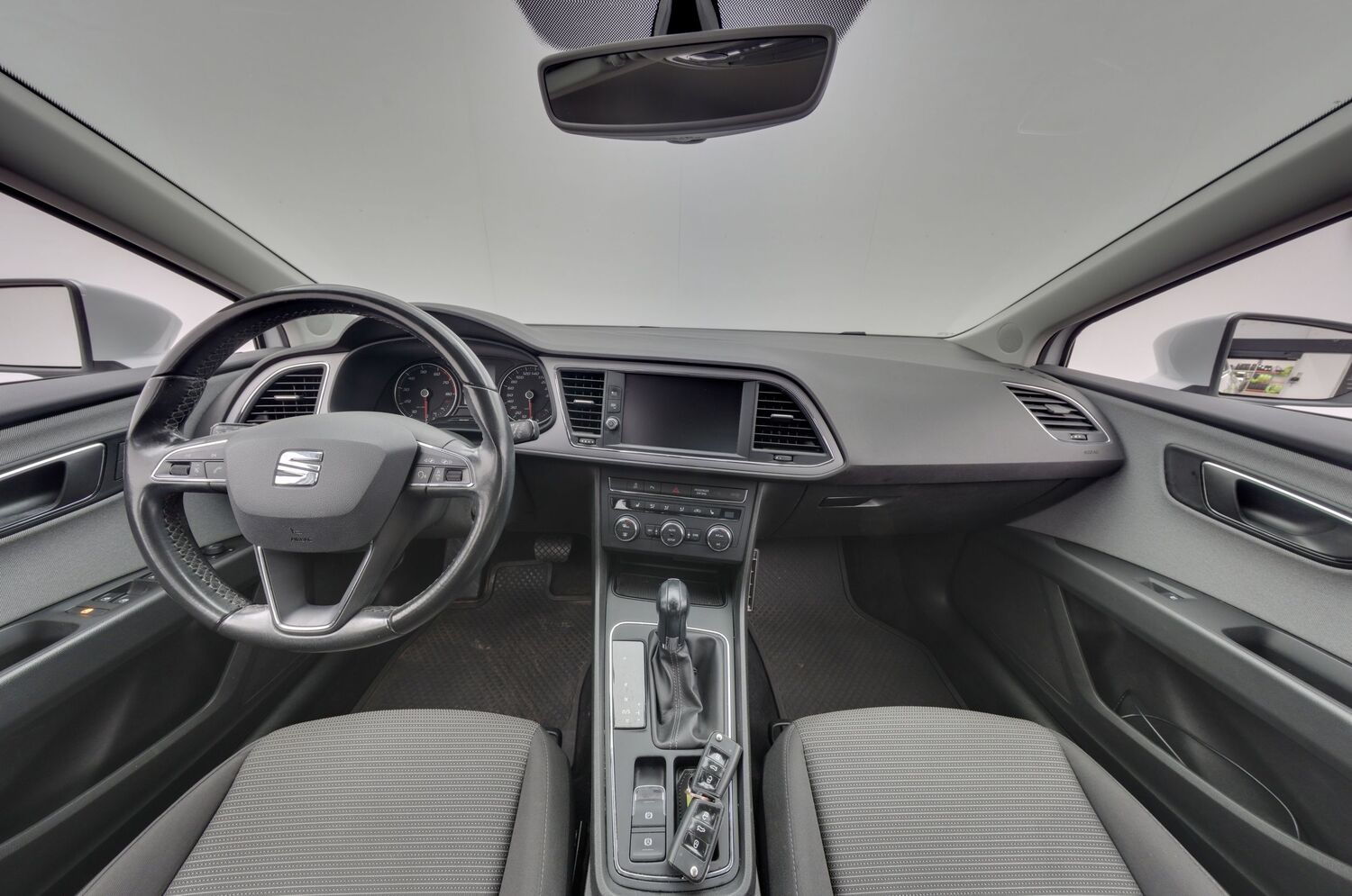 SEAT Leon vaihtoauto