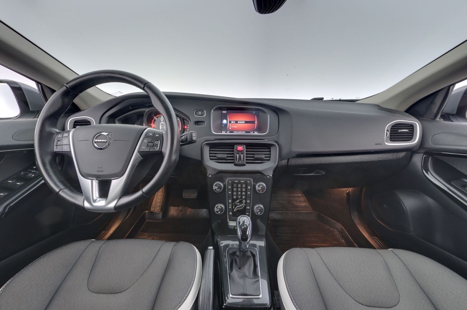 Volvo V40 vaihtoauto