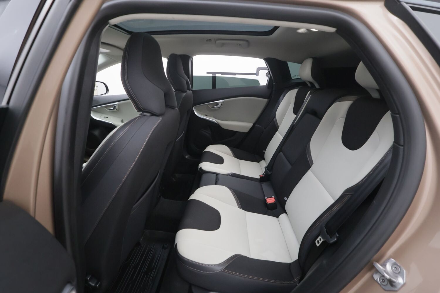 Volvo V40 Cross Country vaihtoauto