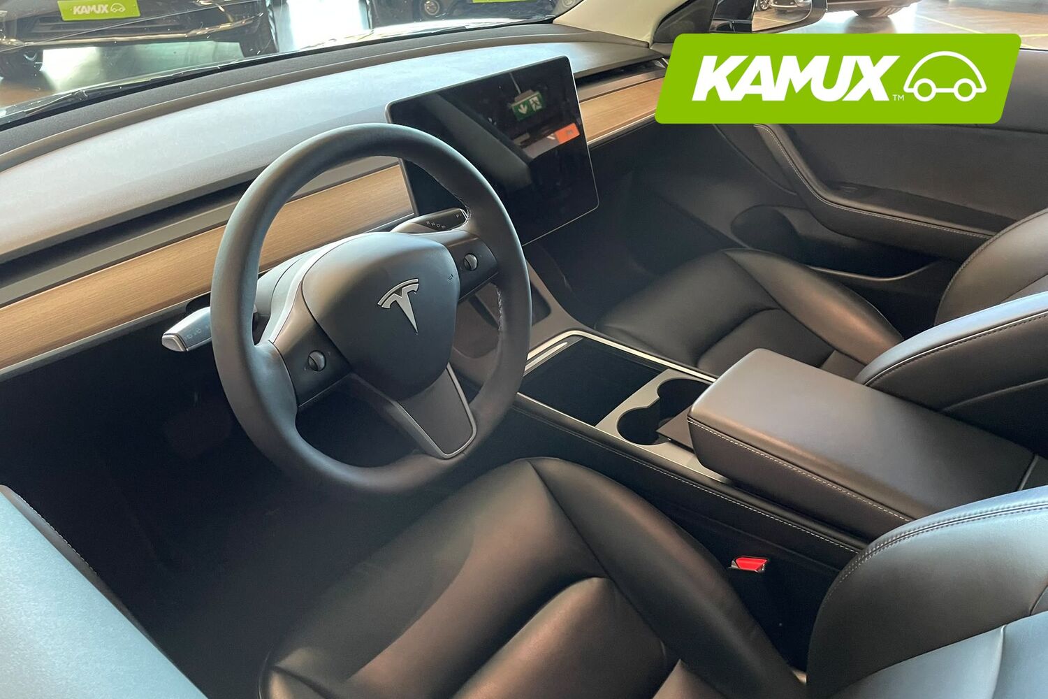 Tesla Model 3 vaihtoauto
