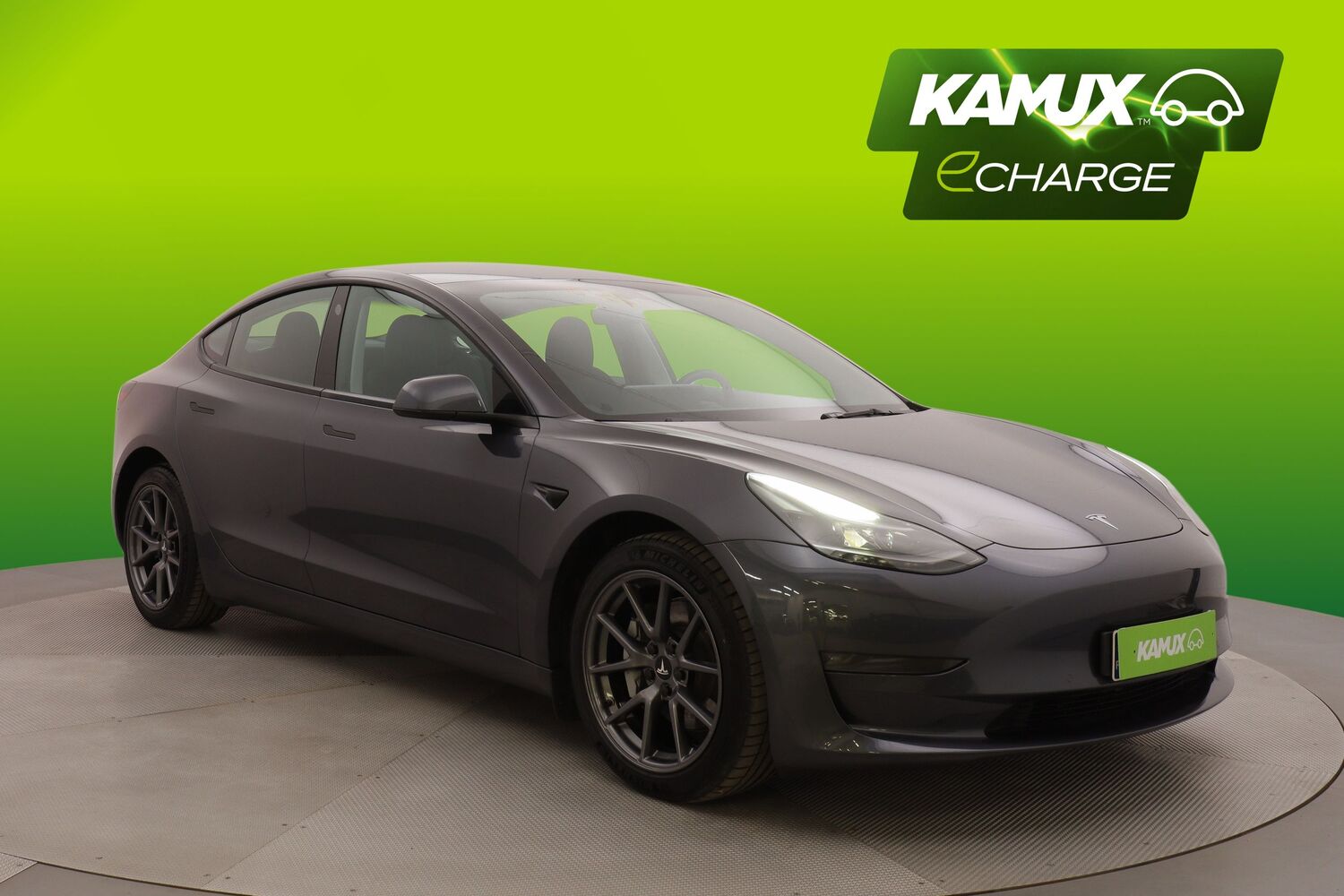 Tesla Model 3 vaihtoauto