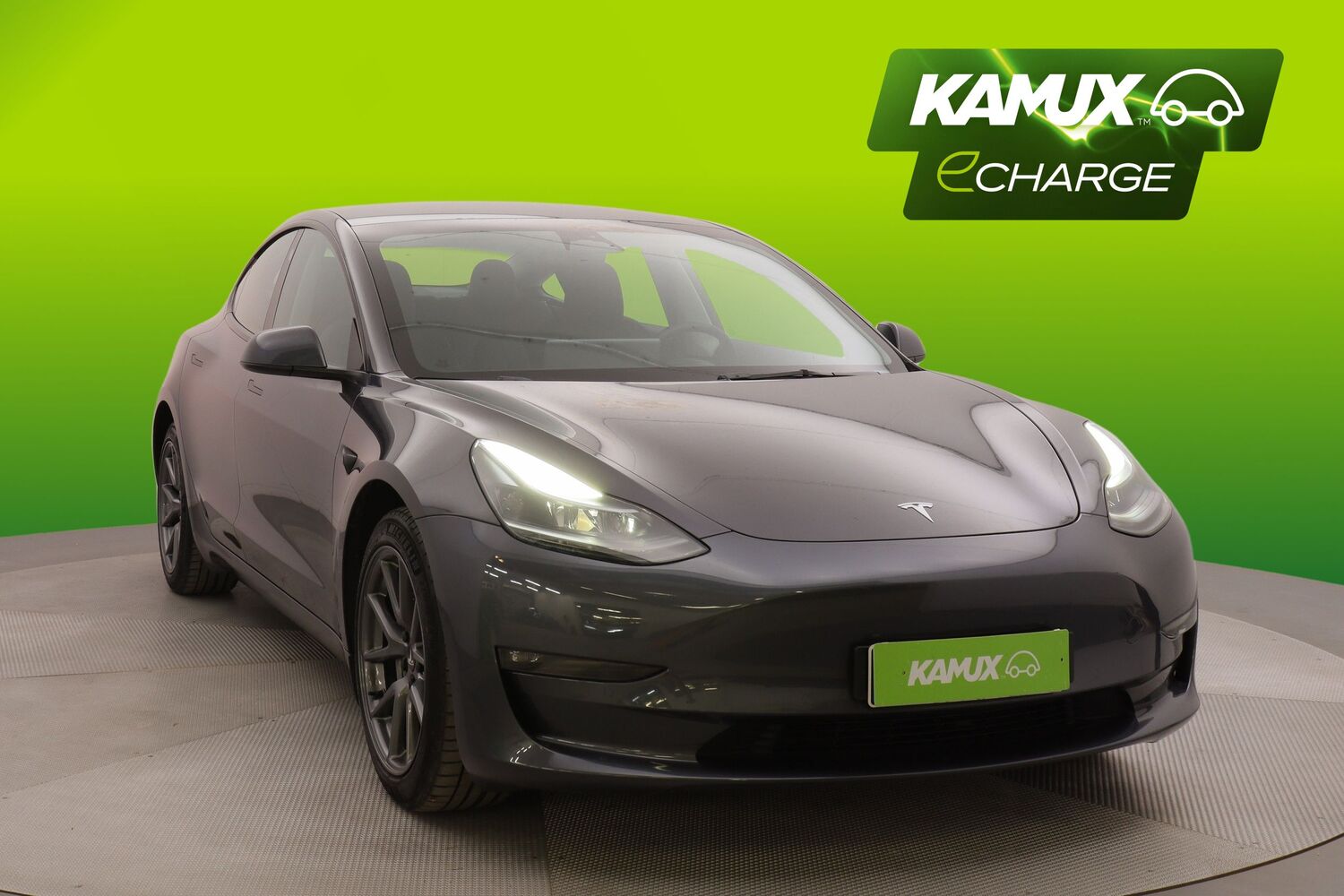 Tesla Model 3 vaihtoauto