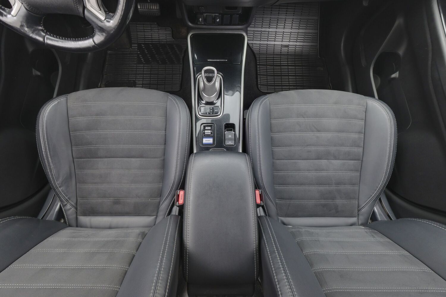 Mitsubishi Outlander PHEV vaihtoauto