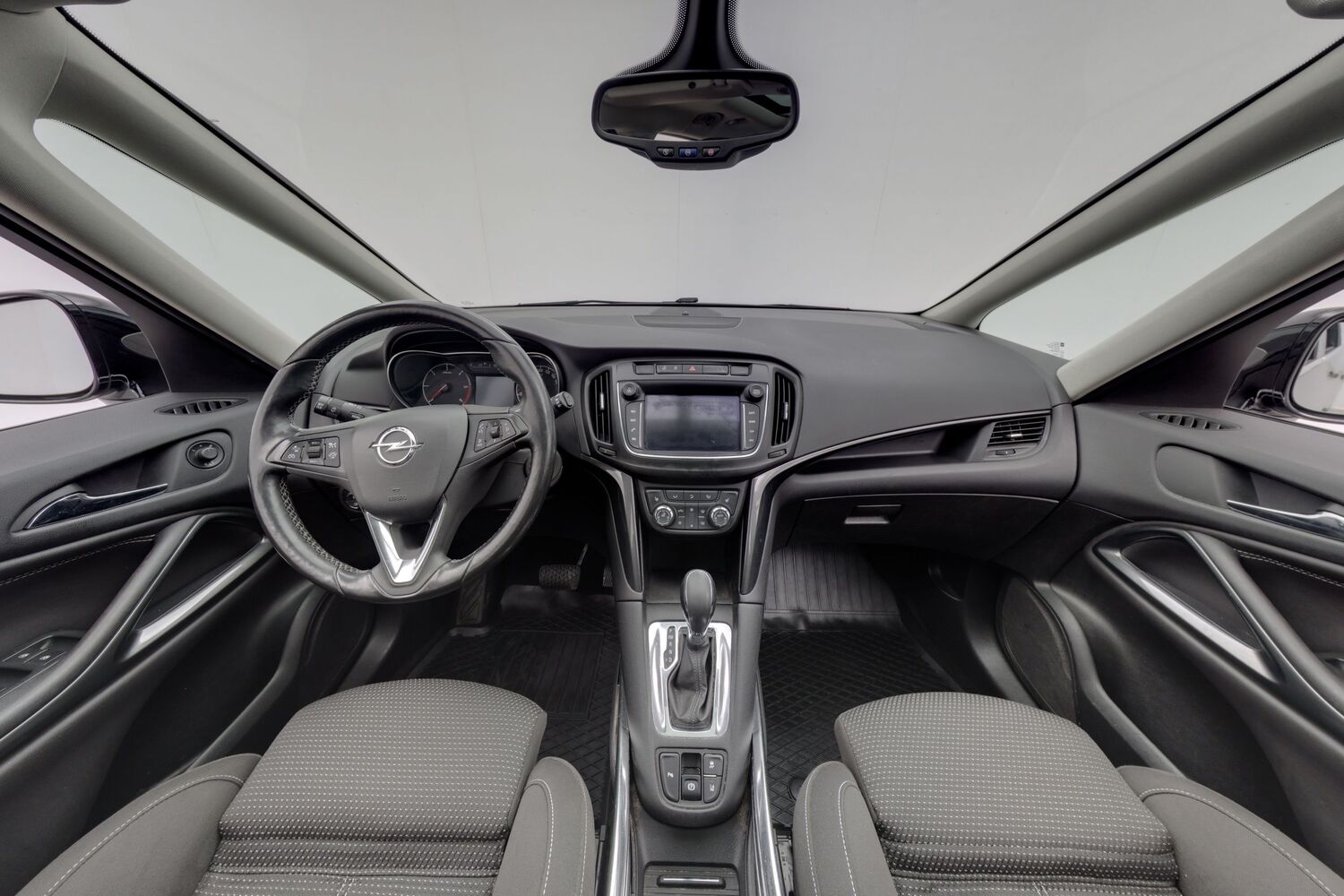 Opel Zafira vaihtoauto